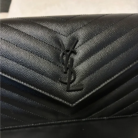 Saint Laurent Wallet on chain - Picture 3 of 14